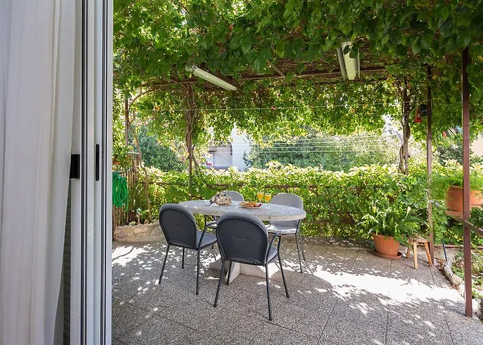 Apartment Mirjana