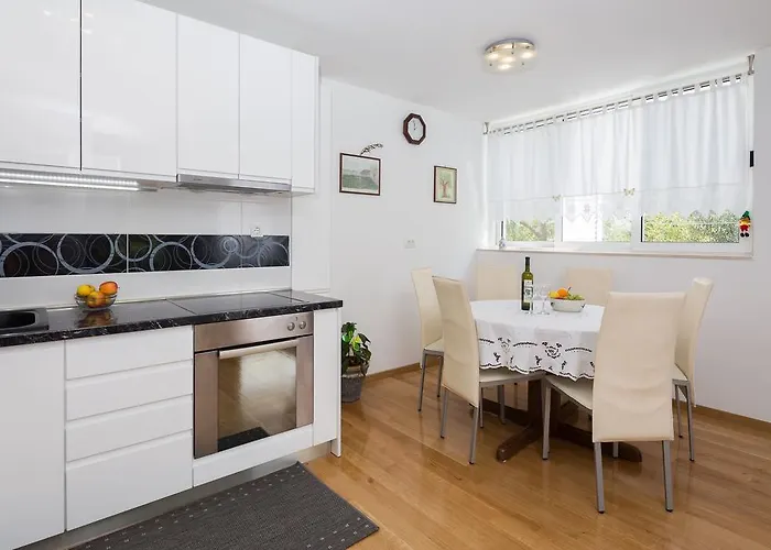 Apartman Mirjana *