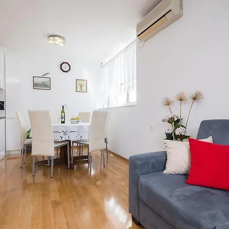 Mirjana Apartman *